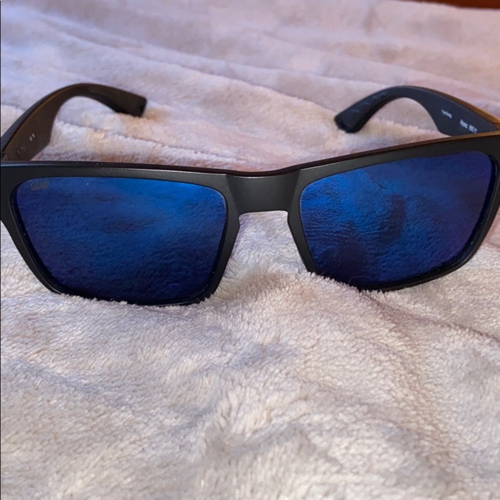 polarized costa